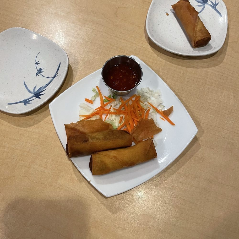 Leong's Asian Diner - Spring rolls - Chinese Near Me - Springfield, Missouri Leong's Asian Diner - Spring rolls - Chinese Near Me - Springfield, Missouri