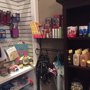 Latitudes - Sunset Key Cottages - Gift Shop Sunset Jeys - Seafood Near Me - Key West, Florida