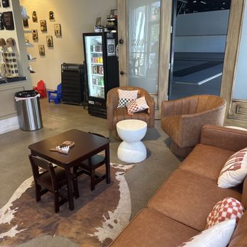 Doaky Cold Brew - Lounge area - Food Trucks Near Me - Peoria, Arizona Doaky Cold Brew - Lounge area - Food Trucks Near Me - Peoria, Arizona