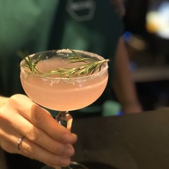 BLOOM - Cocktails - Breakfast & Brunch Near Me - Lisbon, 11