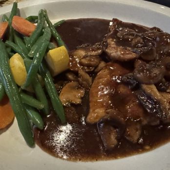 La Gondola - Veal Marsala - Italian Near Me - Mansfield, Texas La Gondola - Veal Marsala - Italian Near Me - Mansfield, Texas