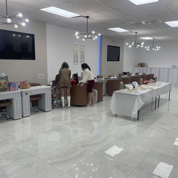 D'ACE Nails & Spa - Nail Salons Near Me - Dallas, Texas