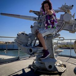 American Victory Ship & Museum - Me on gunner