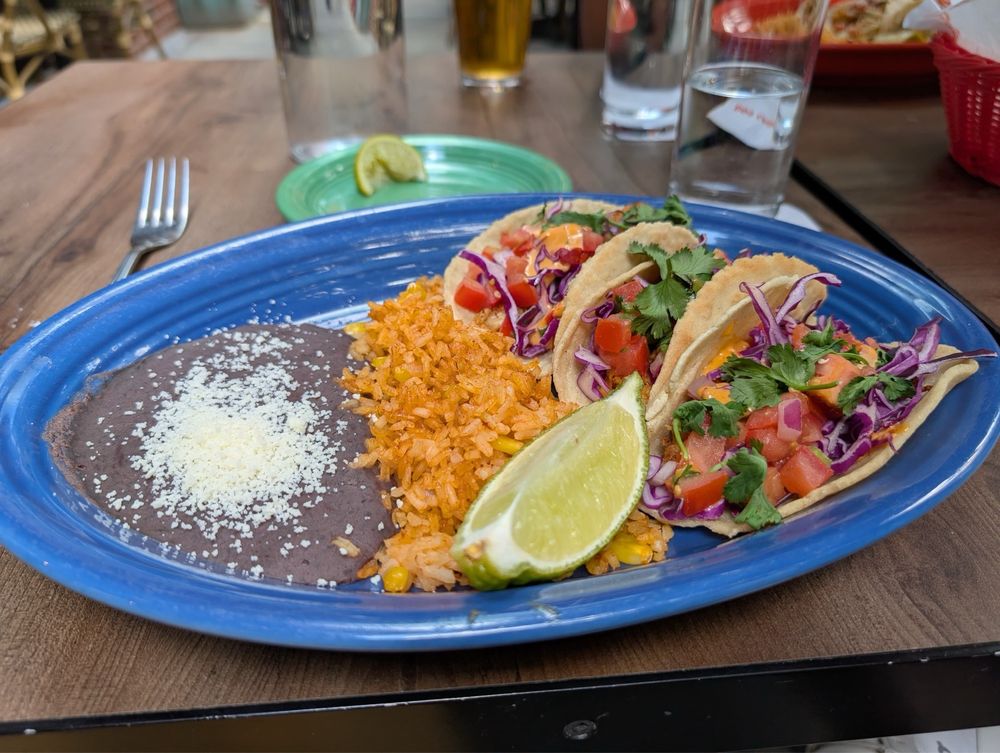 Dos Caminos