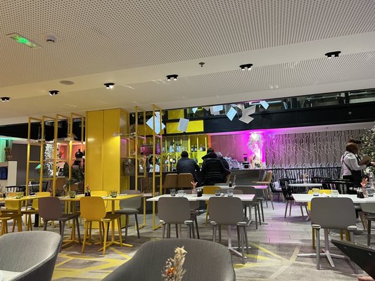 Courtyard by Marriott Paris Gare de Lyon by null