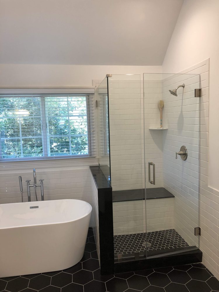 Slide of Hawkeye Home Improvements