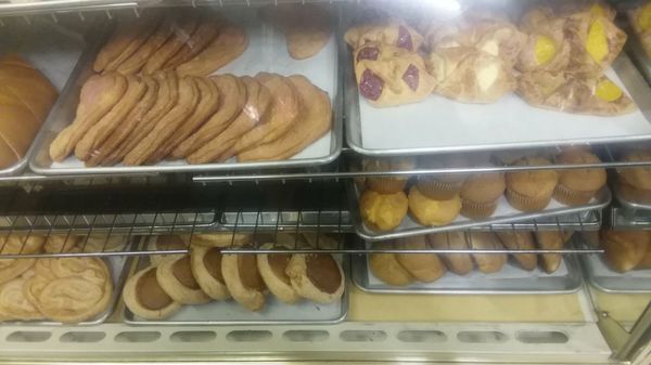 Manna Bakery by null