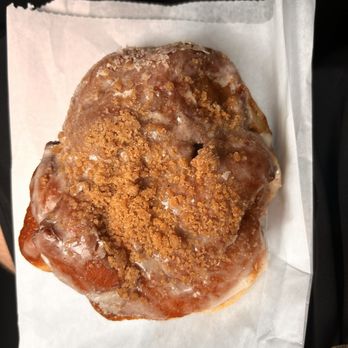 Doe Donuts - Pear coffee cake fritter - Donuts Near Me - Portland, Oregon Doe Donuts - Pear coffee cake fritter - Donuts Near Me - Portland, Oregon