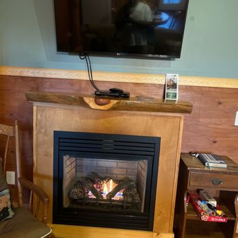 Robert Frost Mountain Cabins - Propane fireplace - Vacation Rentals Near Me - Ripton, Vermont