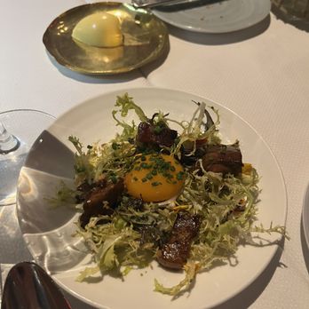 Le Pavillon - Surprise salad with chicken entree - French Near Me - New York, New York Le Pavillon - Surprise salad with chicken entree - French Near Me - New York, New York