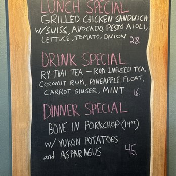 Magics Beach Grill - Seafood Near Me - Kailua-Kona, Hawaii