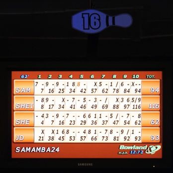 Aiea Bowl - Score keeping with the FAMILY *1/4/2020 Saturday night - Bowling Near Me - Aiea, Hawaii