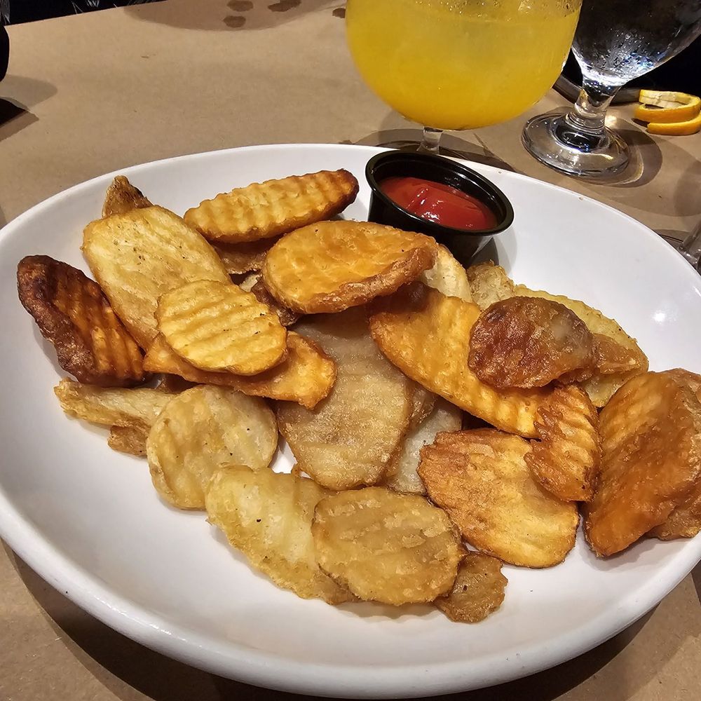 Table 26 - Friend ordered fries, wasn't what she expected - New American Near Me - Turlock, California Table 26 - Friend ordered fries, wasn't what she expected - New American Near Me - Turlock, California