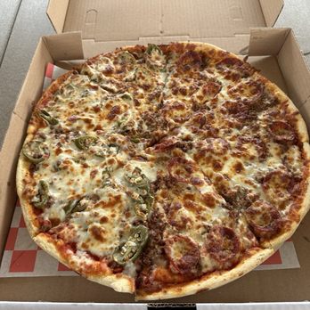 Pie Cafe - Lg Pizza (14") 8 Slices with sausage. 1// jalapeños and 1/2 pepperoni - Coffee & Tea Near Me - Willowick, Ohio