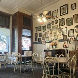 Main Street Cafe - Entrance/ Eating area
