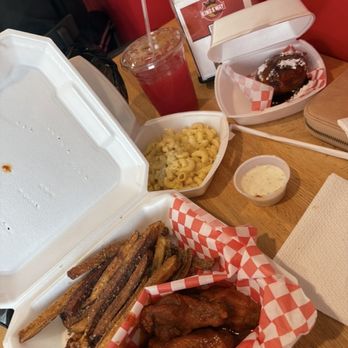 King's Way Wings - Wings, fries, mac and cheese, dessert. - Barbeque Near Me - Tulsa, Oklahoma King's Way Wings - Wings, fries, mac and cheese, dessert. - Barbeque Near Me - Tulsa, Oklahoma