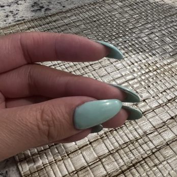 Coco Nail Bar - Too thick - Nail Salons Near Me - San Antonio, Texas