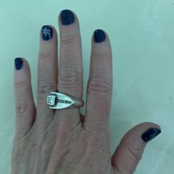 Turning Heads Hair & Nails - Gel mani with snowflakes