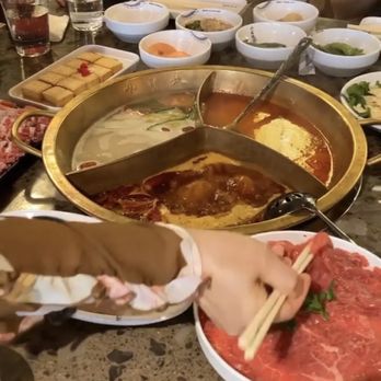 Shoo Loong Kan - Malha, pork bone and tomatoes Soups - Hot Pot Near Me - Flushing, New York Shoo Loong Kan - Malha, pork bone and tomatoes Soups - Hot Pot Near Me - Flushing, New York