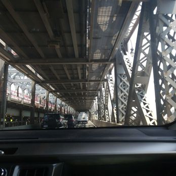 Williamsburg Bridge - Landmarks & Historical Buildings Near Me