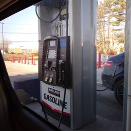 Gasoline station prices are much lower than other gas stations in the area. Gasoline station prices are much lower than other gas stations in the area.