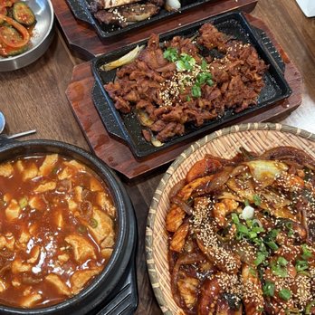 Tofu Chon - Galbi, spicy pork, spicy stir-fried squid, beef tofu soup - Korean Near Me - Ontario, California Tofu Chon - Galbi, spicy pork, spicy stir-fried squid, beef tofu soup - Korean Near Me - Ontario, California