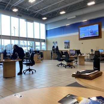 CarMax - The socially distant Sales floor - Car Buyers Near Me - Midlothian, Virginia CarMax - The socially distant Sales floor - Car Buyers Near Me - Midlothian, Virginia