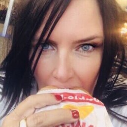 In a relationship...with THIS burger!!!