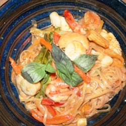 Café Thaï - Café thaï, nouilles sautées au poulet et citronnelle
