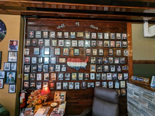 B-52s American Bar & Grill by null