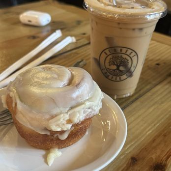 Bequest Coffee - Cinnamon roll and iced latte - Coffee & Tea Near Me - Mill Creek, Washington