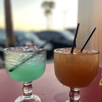 Mutt Lynch's - KuKuRu & Kryptonite - Pubs Near Me - Newport Beach, California Mutt Lynch's - KuKuRu & Kryptonite - Pubs Near Me - Newport Beach, California