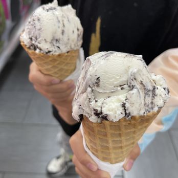 La Michoacana - Oreo on Waffle Cone - Ice Cream & Frozen Yogurt Near Me - Costa Mesa, California La Michoacana - Oreo on Waffle Cone - Ice Cream & Frozen Yogurt Near Me - Costa Mesa, California