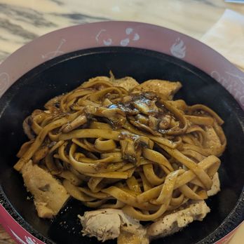 Petit Potato - Chicken tappan pasta - Taiwanese Near Me - Toronto, Ontario