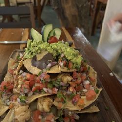 Pescaria Estrada - Shrimp nachos --- amazing!!!