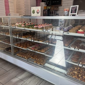 Elk Grove Donuts - Donuts - Donuts Near Me - Elk Grove, California Elk Grove Donuts - Donuts - Donuts Near Me - Elk Grove, California
