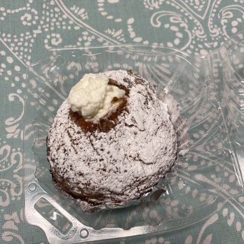 Cream Pan - Azuki Cream - Bakeries Near Me - Tustin, California