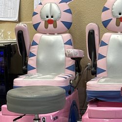 Cute little kitty chairs