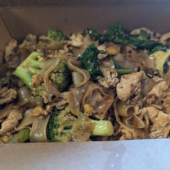 Chang Yai Thai Noodle & Cafe - Thai Near Me - Pasadena, Texas