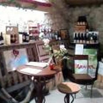 Château De Fourques - Wineries Near Me - Juvignac, 34 Château De Fourques - Wineries Near Me - Juvignac, 34