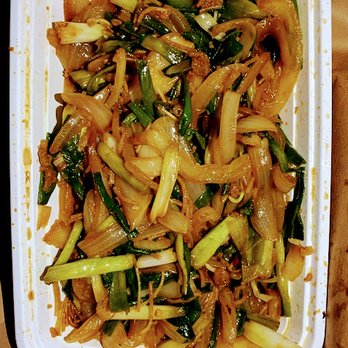 New China - SUPER DUPER ONION OVERKILL DISH ! - Chinese Near Me - Mchenry, Illinois
