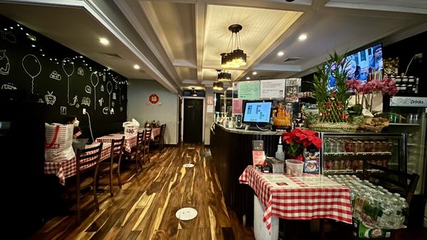 Yummy Noodle House by null