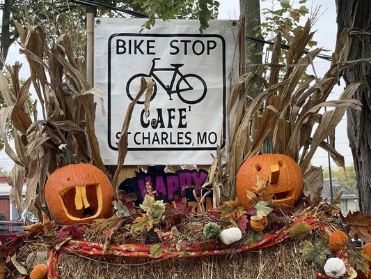 Bike Stop Cafe by null