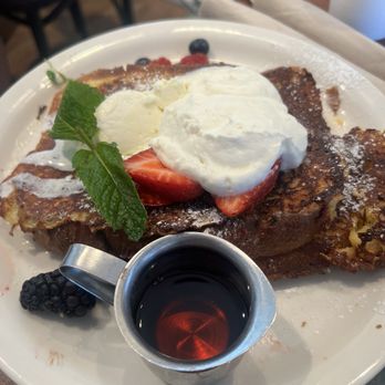 Urth Caffe - Coffee & Tea Near Me - Laguna Beach, California Urth Caffe - Coffee & Tea Near Me - Laguna Beach, California