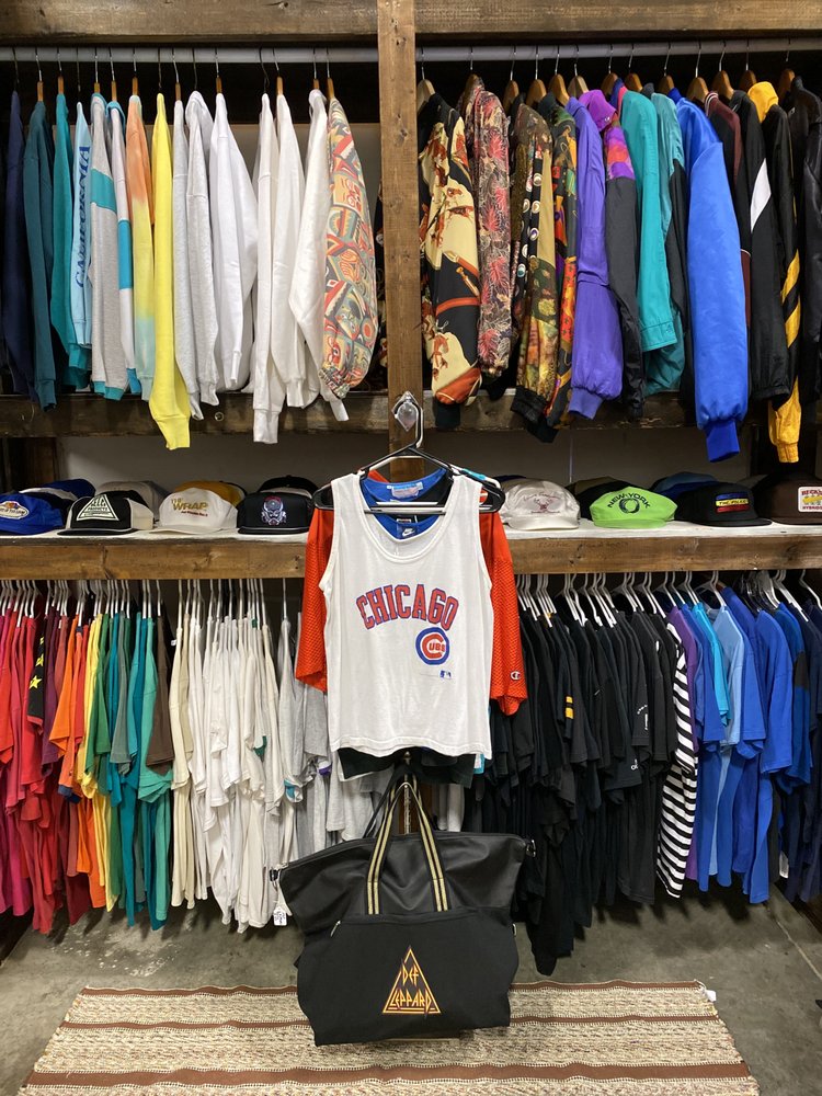 WEARHOUSE Updated April 2024 941 National Ave, Lexington, Kentucky Used, Vintage