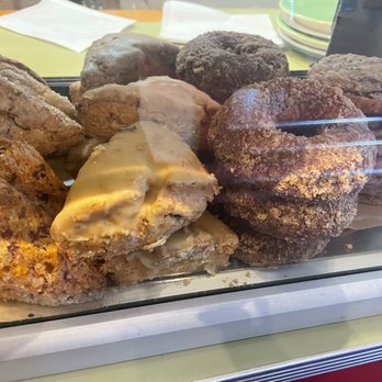 Jones Coffee Roasters - Fresh baked goods. - Coffee Roasteries Near Me - South Pasadena, California Jones Coffee Roasters - Fresh baked goods. - Coffee Roasteries Near Me - South Pasadena, California