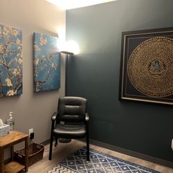 Henry Strozier - A treatment room at Henry's Acupuncture