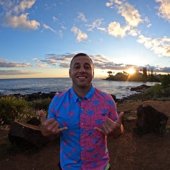 Holoholo Grill - Sunset while waiting for my table - Hawaiian Near Me - Koloa, Hawaii Holoholo Grill - Sunset while waiting for my table - Hawaiian Near Me - Koloa, Hawaii
