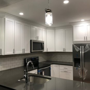 Bay State Remodeling - Brookline kitchen - after - General Contractors Near Me - Boston, Massachusetts