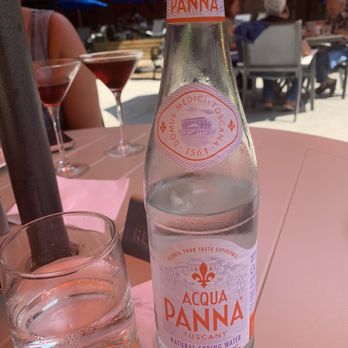 Tark's Grill & Bar - Cocktail Bars Near Me - Lutherville, Maryland